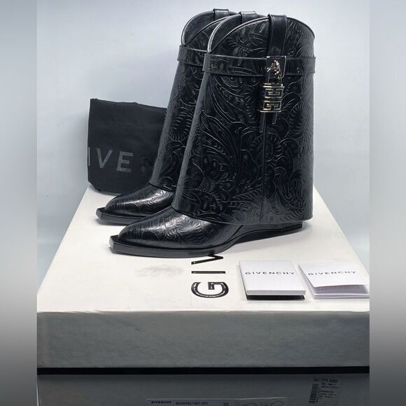 Givenchy Shark Lock Cowboy Ankle Boots In Western Leather size 39 - Picture 14 of 16